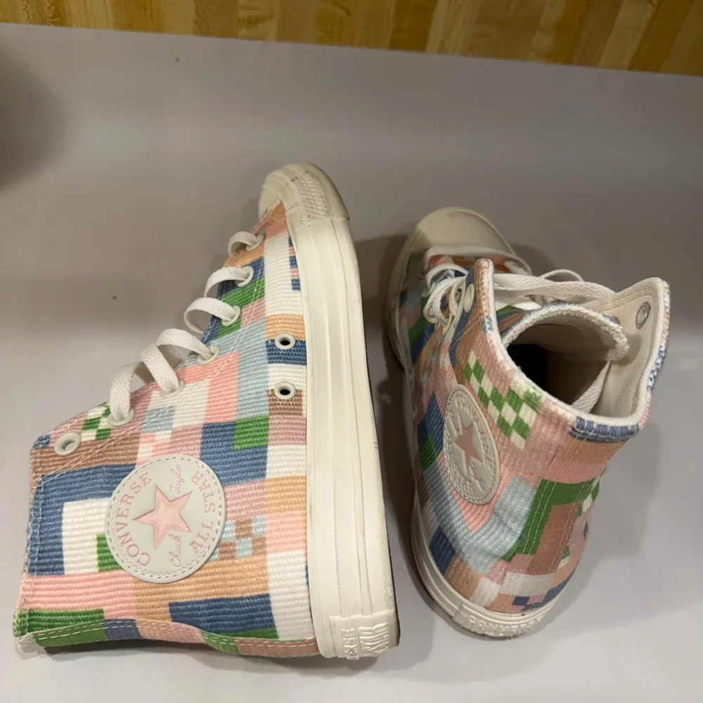 Converse fun stylish